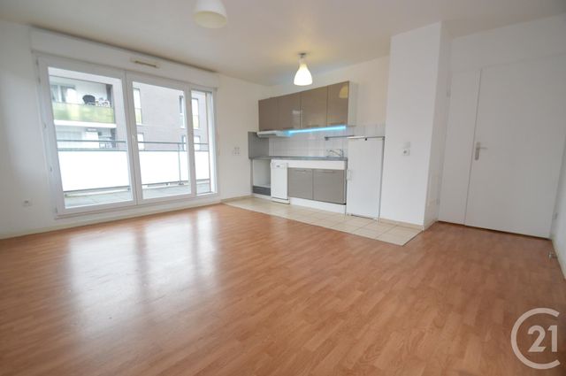 Appartement F3 à vendre - 3 pièces - 65,87 m2 - La Plaine St Denis - 93 - ILE-DE-FRANCE