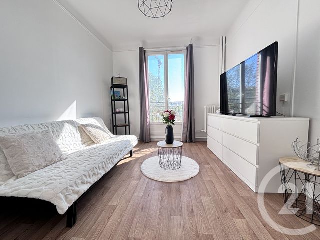 Appartement F3 à vendre - 3 pièces - 51,14 m2 - La Plaine St Denis - 93 - ILE-DE-FRANCE