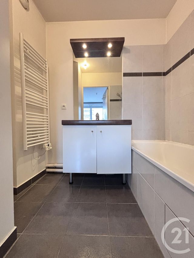 Appartement F2 &agrave; vendre - 2 pi&egrave;ces - 50,47 m2 - La Plaine St Denis - 93 - ILE-DE-FRANCE