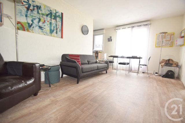 Appartement F2 à vendre - 2 pièces - 44,72 m2 - La Plaine St Denis - 93 - ILE-DE-FRANCE
