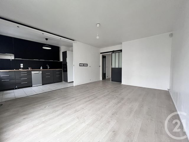 Appartement F3 à vendre - 3 pièces - 62,70 m2 - La Plaine St Denis - 93 - ILE-DE-FRANCE
