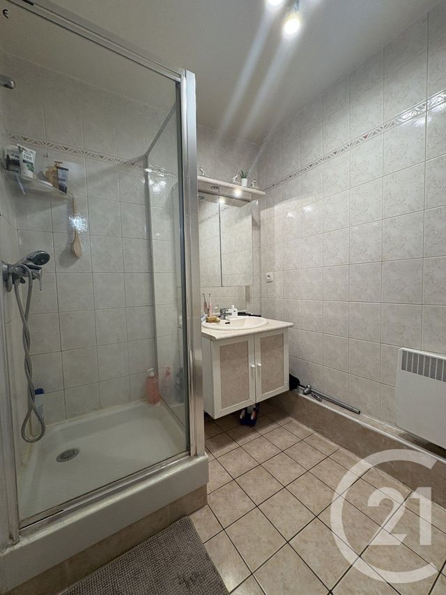 Appartement F4 à vendre - 4 pièces - 95,91 m2 - La Plaine St Denis - 93 - ILE-DE-FRANCE