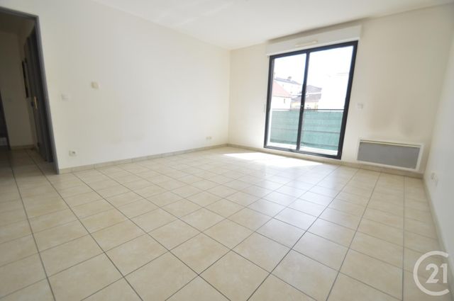 Appartement F3 à vendre - 3 pièces - 58,45 m2 - La Plaine St Denis - 93 - ILE-DE-FRANCE