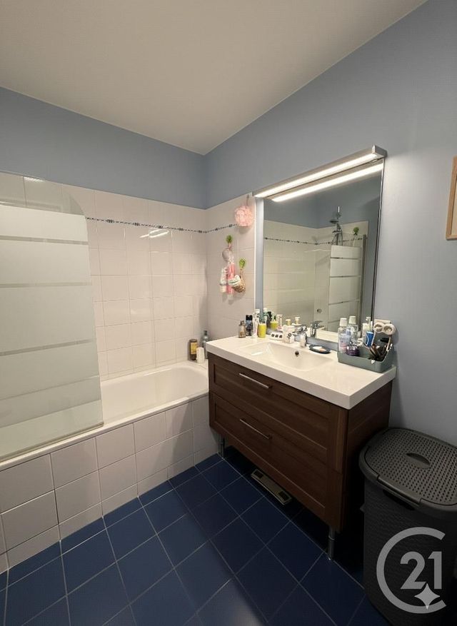 Appartement F3 &agrave; vendre - 3 pi&egrave;ces - 62 m2 - La Plaine St Denis - 93 - ILE-DE-FRANCE