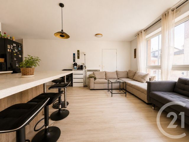Appartement &agrave; vendre - 4 pi&egrave;ces - 79,68 m2 - La Plaine St Denis - 93 - ILE-DE-FRANCE