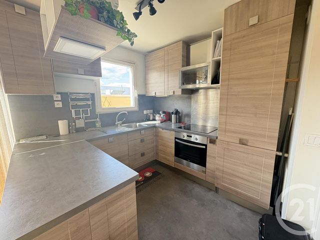 Appartement F3 à vendre - 3 pièces - 70 m2 - La Plaine St Denis - 93 - ILE-DE-FRANCE