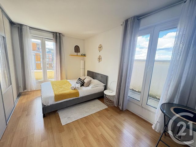 Appartement F3 à vendre - 3 pièces - 70 m2 - La Plaine St Denis - 93 - ILE-DE-FRANCE