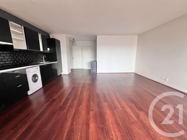 Appartement F4 à vendre - 4 pièces - 80 m2 - La Plaine St Denis - 93 - ILE-DE-FRANCE