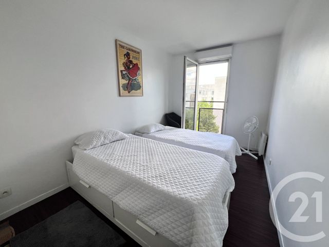 Appartement F4 à vendre - 4 pièces - 86 m2 - La Plaine St Denis - 93 - ILE-DE-FRANCE