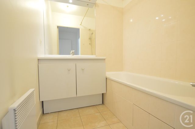 Appartement F3 à louer - 3 pièces - 59,35 m2 - La Plaine St Denis - 93 - ILE-DE-FRANCE