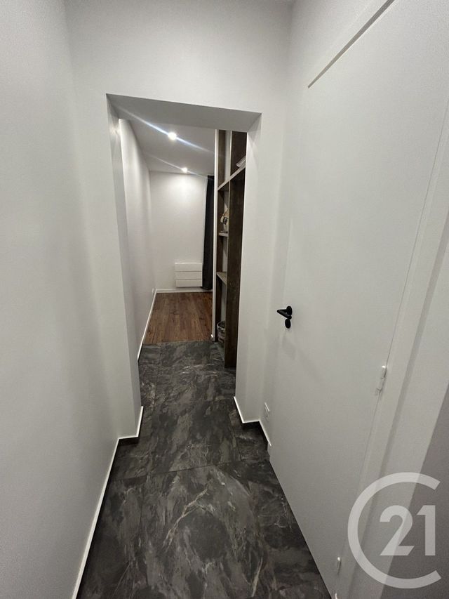 Appartement F2 à louer - 2 pièces - 30,08 m2 - La Plaine St Denis - 93 - ILE-DE-FRANCE