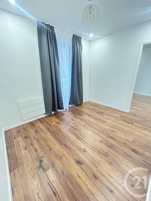 Appartement F2 à louer - 2 pièces - 30,08 m2 - La Plaine St Denis - 93 - ILE-DE-FRANCE