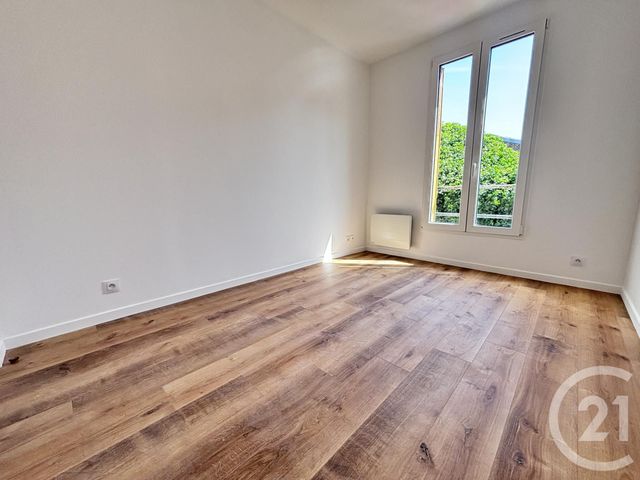 Appartement F3 à vendre - 3 pièces - 49 m2 - La Plaine St Denis - 93 - ILE-DE-FRANCE