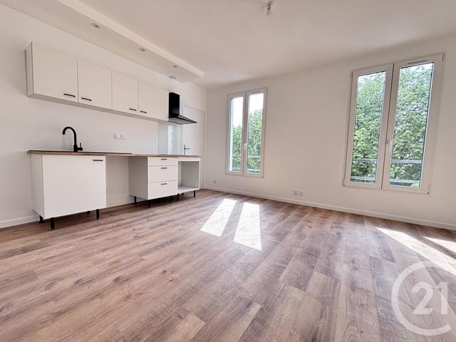 Appartement F3 à vendre - 3 pièces - 49 m2 - La Plaine St Denis - 93 - ILE-DE-FRANCE
