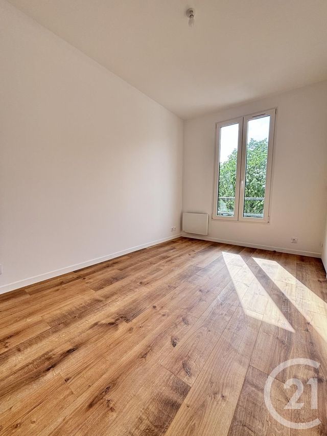 Appartement F3 à vendre - 3 pièces - 49 m2 - La Plaine St Denis - 93 - ILE-DE-FRANCE