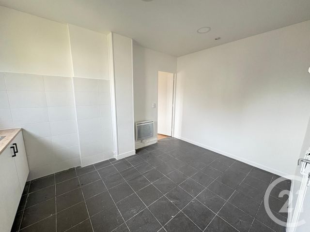 Appartement F2 à vendre - 2 pièces - 24,85 m2 - La Plaine St Denis - 93 - ILE-DE-FRANCE