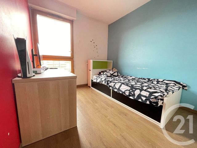 Appartement F4 à vendre - 4 pièces - 82,78 m2 - La Plaine St Denis - 93 - ILE-DE-FRANCE