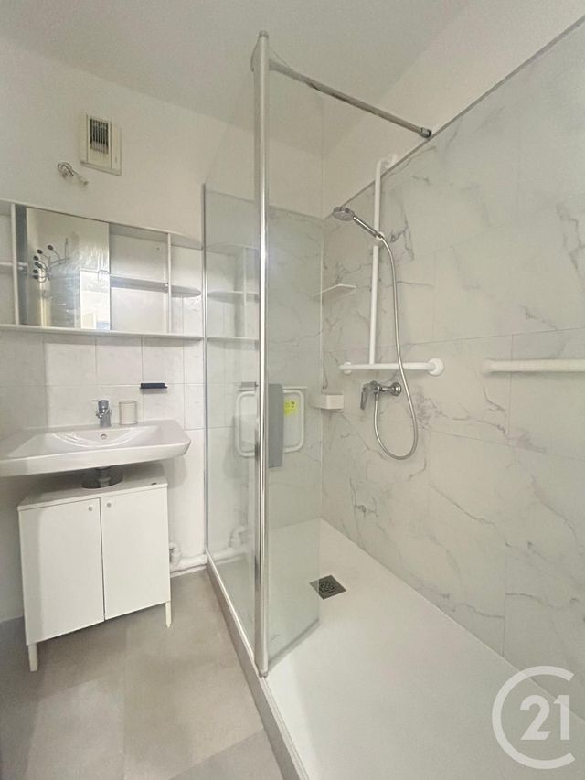 Appartement F2 à louer - 2 pièces - 45,96 m2 - La Plaine St Denis - 93 - ILE-DE-FRANCE