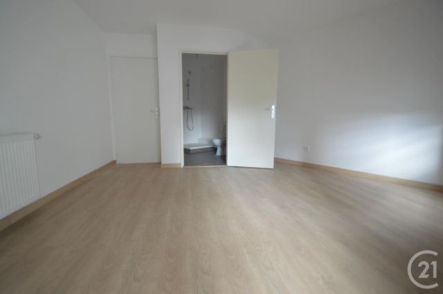Appartement F4 à louer - 4 pièces - 75 m2 - La Plaine St Denis - 93 - ILE-DE-FRANCE