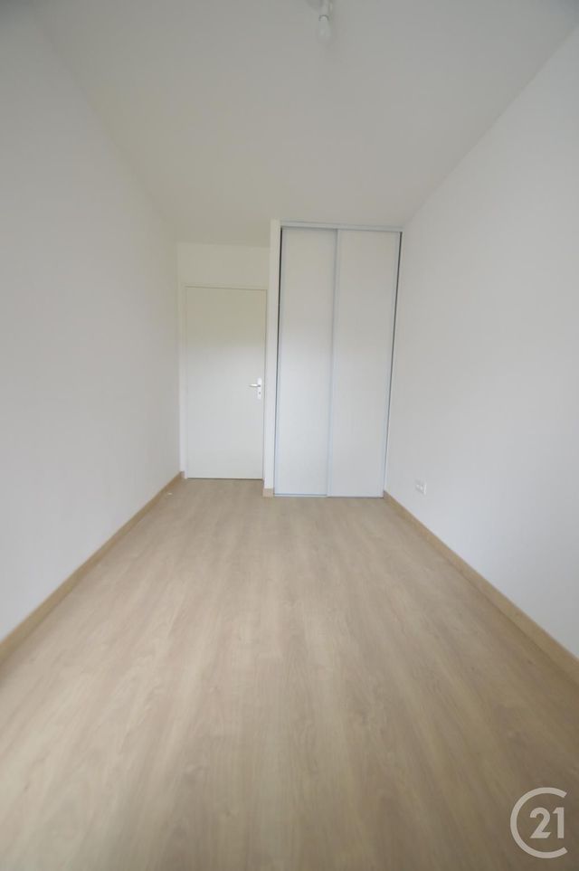 Appartement F4 à louer - 4 pièces - 75 m2 - La Plaine St Denis - 93 - ILE-DE-FRANCE