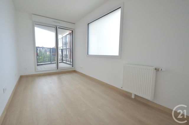 Appartement F4 à louer - 4 pièces - 75 m2 - La Plaine St Denis - 93 - ILE-DE-FRANCE
