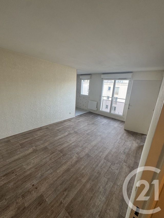 Appartement F2 &agrave; louer - 2 pi&egrave;ces - 43,02 m2 - La Plaine St Denis - 93 - ILE-DE-FRANCE