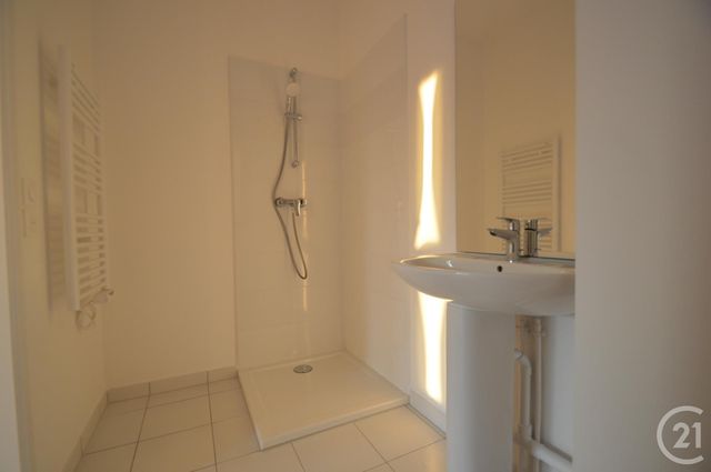 Appartement F4 &agrave; louer - 4 pi&egrave;ces - 78,80 m2 - L Ile St Denis - 93 - ILE-DE-FRANCE