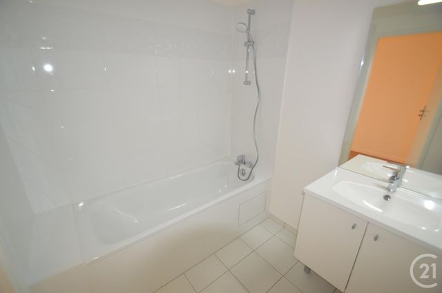 Appartement F4 &agrave; louer - 4 pi&egrave;ces - 78,80 m2 - L Ile St Denis - 93 - ILE-DE-FRANCE