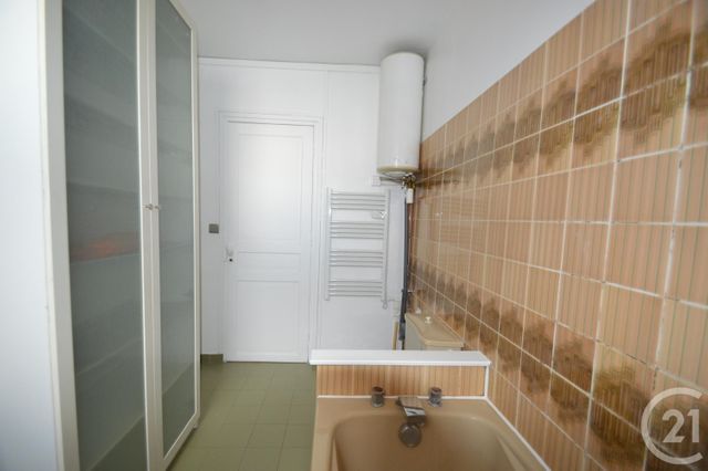 Appartement F2 &agrave; louer - 2 pi&egrave;ces - 34,29 m2 - La Plaine St Denis - 93 - ILE-DE-FRANCE