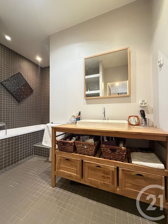 Appartement T3 &agrave; vendre - 3 pi&egrave;ces - 82,52 m2 - La Plaine St Denis - 93 - ILE-DE-FRANCE