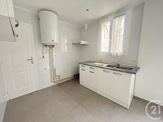 Appartement F2 &agrave; louer - 2 pi&egrave;ces - 33,37 m2 - La Plaine St Denis - 93 - ILE-DE-FRANCE