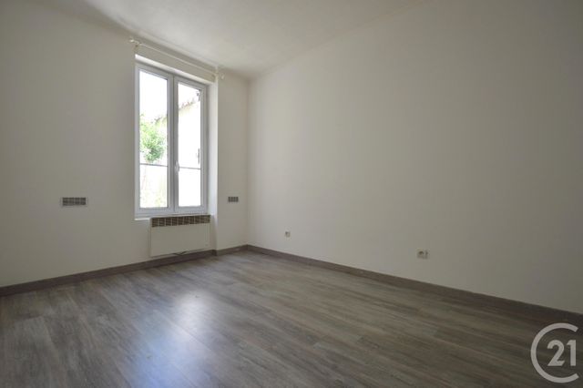 Appartement F2 &agrave; louer - 2 pi&egrave;ces - 33,37 m2 - La Plaine St Denis - 93 - ILE-DE-FRANCE