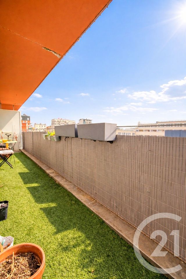 Appartement T4 &agrave; vendre - 4 pi&egrave;ces - 84,21 m2 - La Plaine St Denis - 93 - ILE-DE-FRANCE