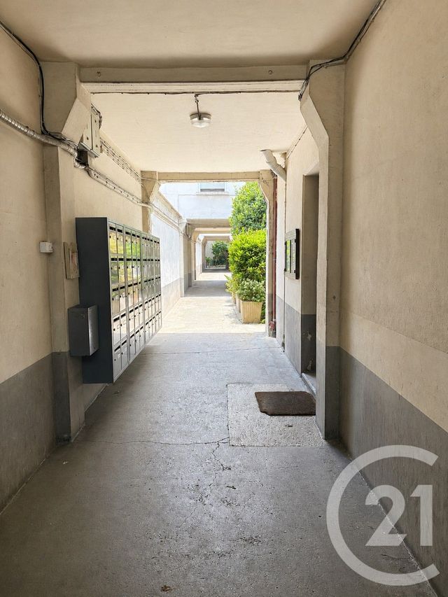 Appartement T2 &agrave; vendre - 3 pi&egrave;ces - 35 m2 - La Plaine St Denis - 93 - ILE-DE-FRANCE