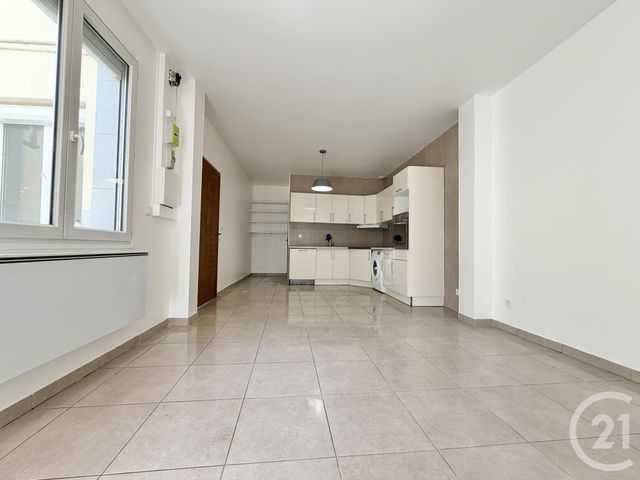 Appartement F2 &agrave; louer - 2 pi&egrave;ces - 42,71 m2 - La Plaine St Denis - 93 - ILE-DE-FRANCE
