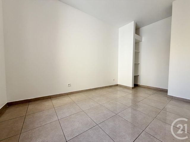 Appartement F2 &agrave; louer - 2 pi&egrave;ces - 42,71 m2 - La Plaine St Denis - 93 - ILE-DE-FRANCE