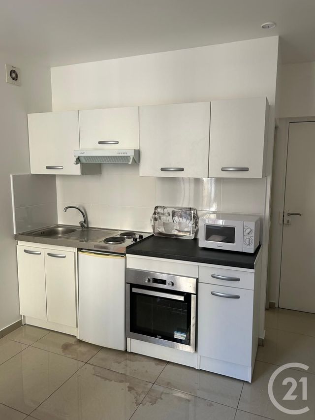 Appartement F1 &agrave; louer - 1 pi&egrave;ce - 21,70 m2 - La Plaine St Denis - 93 - ILE-DE-FRANCE