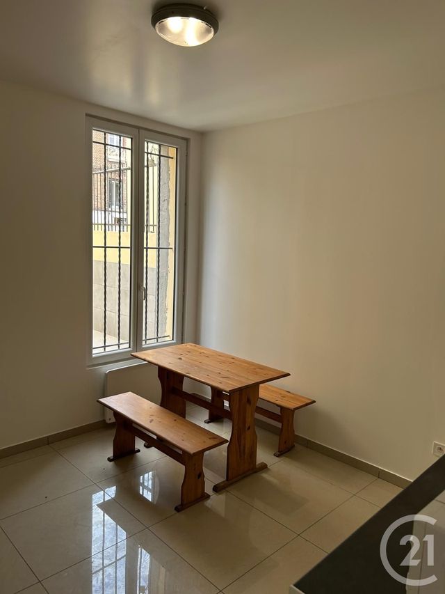 Appartement F1 &agrave; louer - 1 pi&egrave;ce - 21,70 m2 - La Plaine St Denis - 93 - ILE-DE-FRANCE