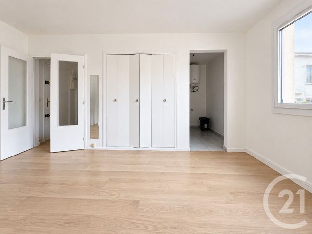 Appartement Studio &agrave; vendre - 1 pi&egrave;ce - 26,62 m2 - St Denis - 93 - ILE-DE-FRANCE