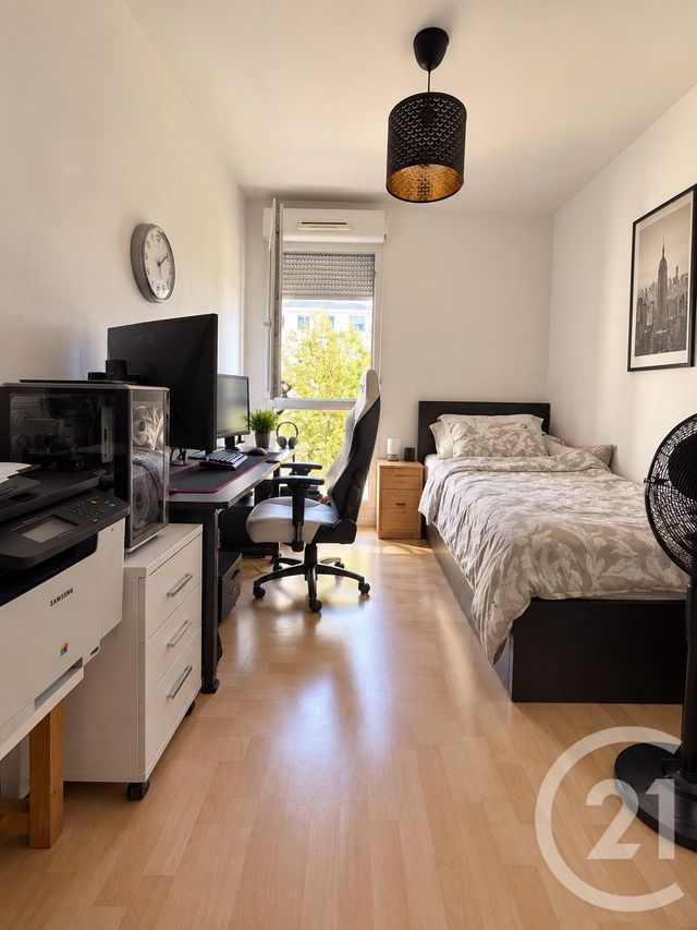 Appartement &agrave; vendre - 3 pi&egrave;ces - 63 m2 - St Denis - 93 - ILE-DE-FRANCE