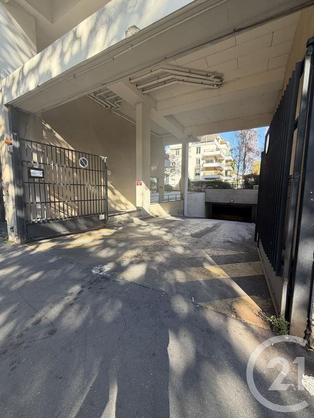 Parking &agrave; vendre - 10 m2 - La Plaine St Denis - 93 - ILE-DE-FRANCE