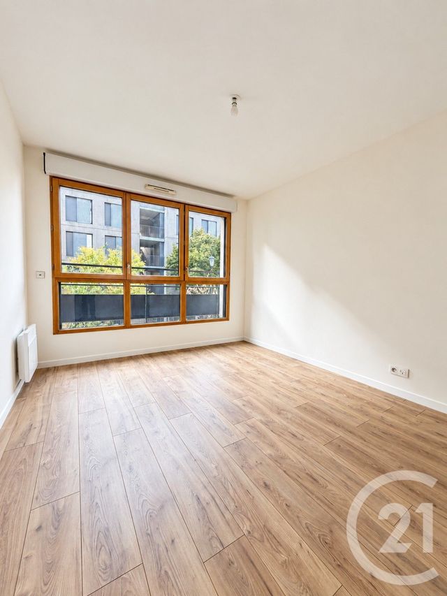 Appartement F4 &agrave; vendre - 4 pi&egrave;ces - 80 m2 - La Plaine St Denis - 93 - ILE-DE-FRANCE