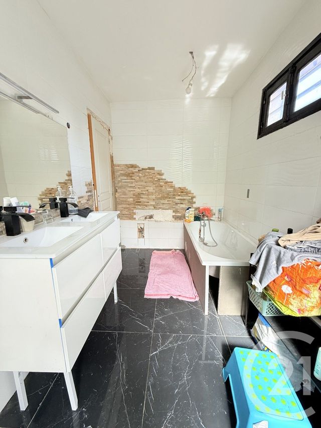 Afficher la photo en grand Maison à vendre - 5 pièces - 121 m2 - Franconville La Garenne - 95 - ILE-DE-FRANCE