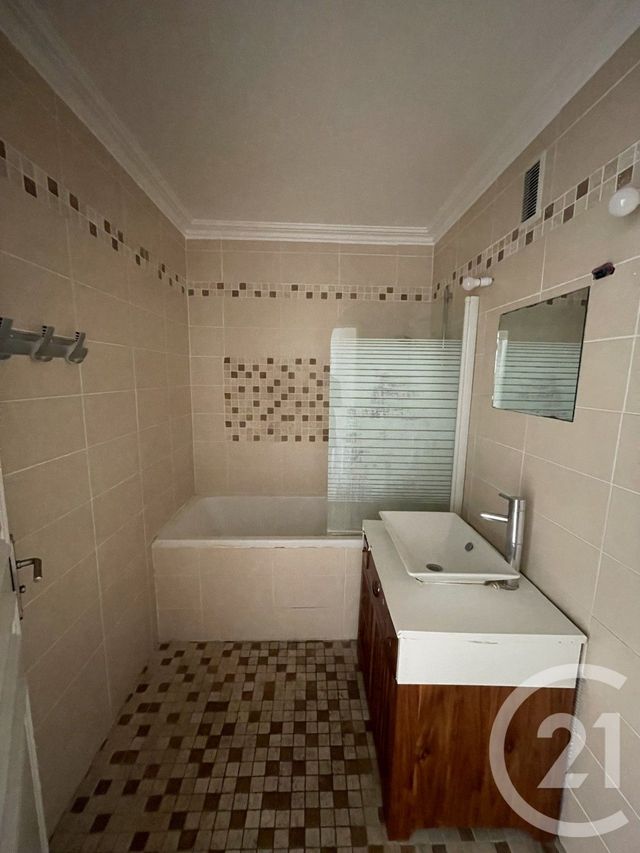 Appartement F3 &agrave; vendre - 4 pi&egrave;ces - 78,25 m2 - Garges Les Gonesse - 95 - ILE-DE-FRANCE