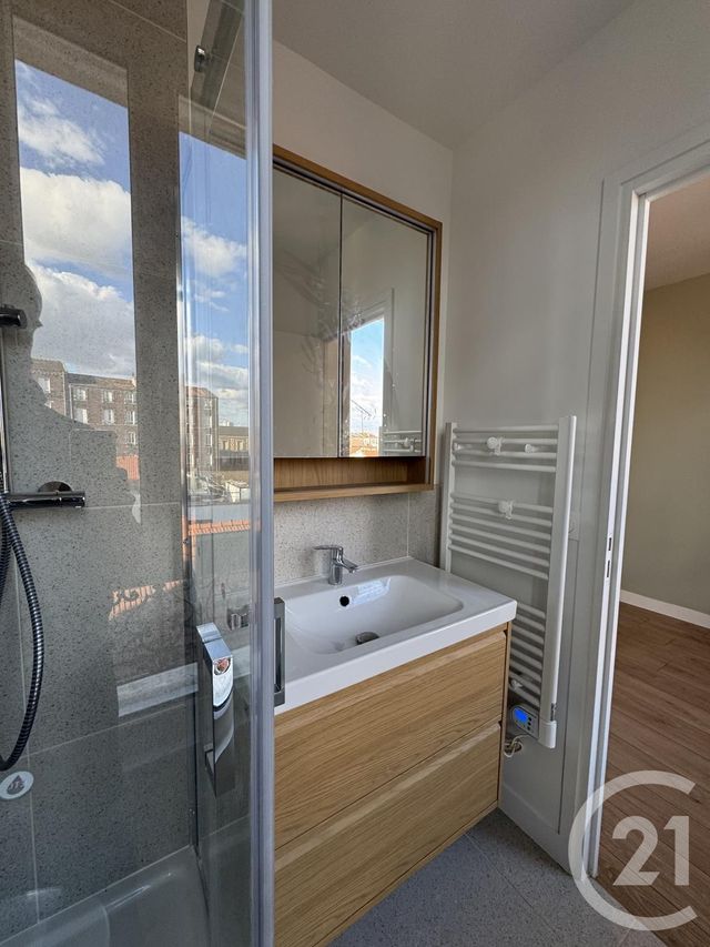 Appartement &agrave; louer - 2 pi&egrave;ces - 27,97 m2 - St Denis - 93 - ILE-DE-FRANCE