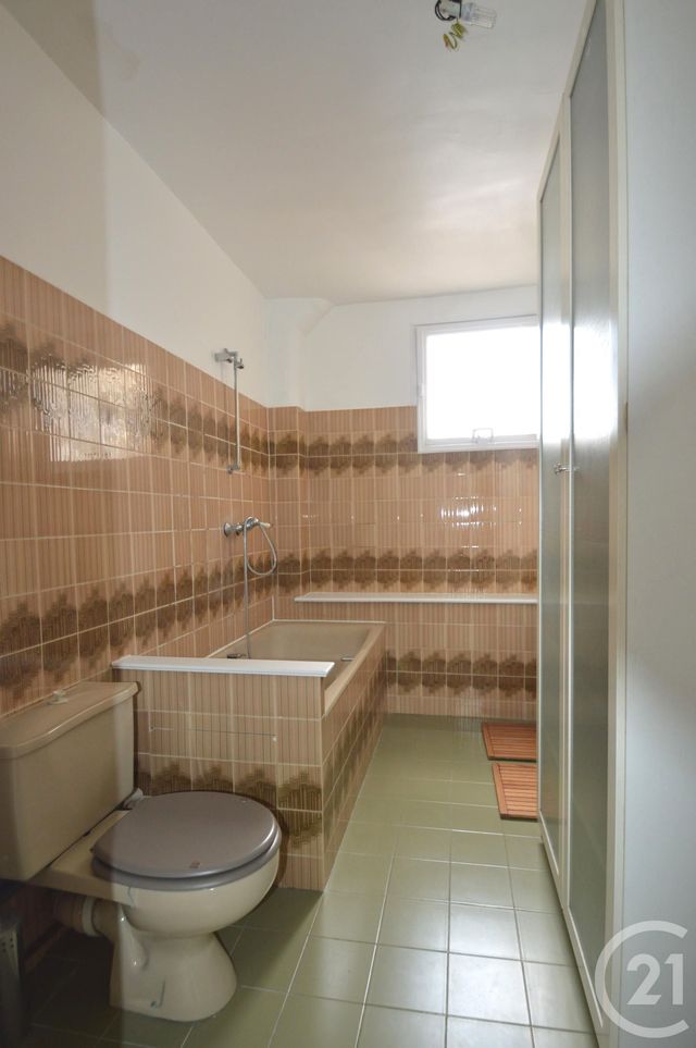 Appartement F2 &agrave; louer - 2 pi&egrave;ces - 33,08 m2 - La Plaine St Denis - 93 - ILE-DE-FRANCE