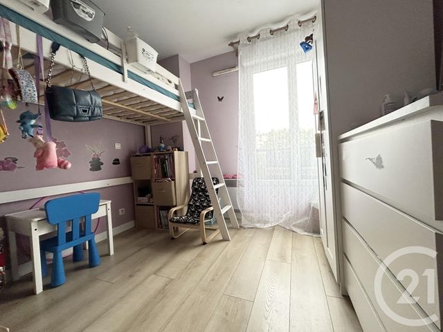 Appartement F3 &agrave; louer - 3 pi&egrave;ces - 63,74 m2 - La Plaine St Denis - 93 - ILE-DE-FRANCE