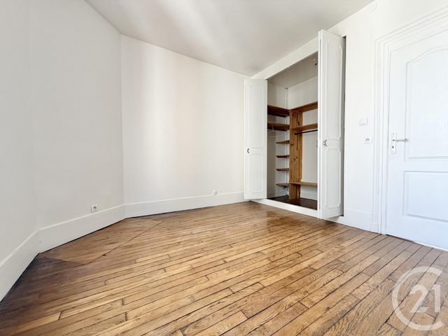 Appartement &agrave; louer - 2 pi&egrave;ces - 43,87 m2 - La Plaine St Denis - 93 - ILE-DE-FRANCE
