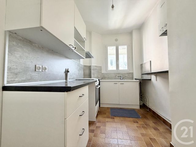 Appartement &agrave; louer - 2 pi&egrave;ces - 43,87 m2 - La Plaine St Denis - 93 - ILE-DE-FRANCE