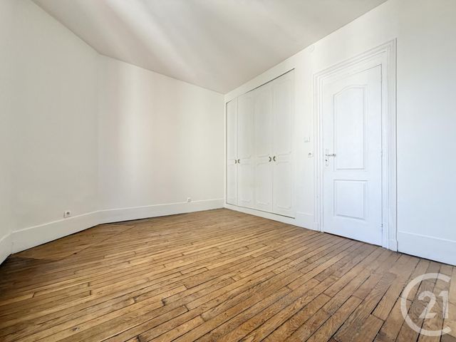 Appartement &agrave; louer - 2 pi&egrave;ces - 43,87 m2 - La Plaine St Denis - 93 - ILE-DE-FRANCE